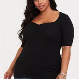 Torrid Ruched Foxy tee